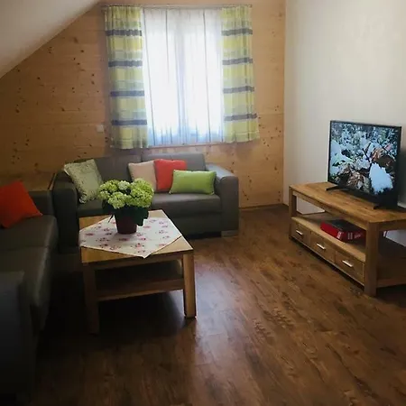 Ferienwohnung Steirerbusserl * Kirchdorf (Bruck-Murzzuschlag)